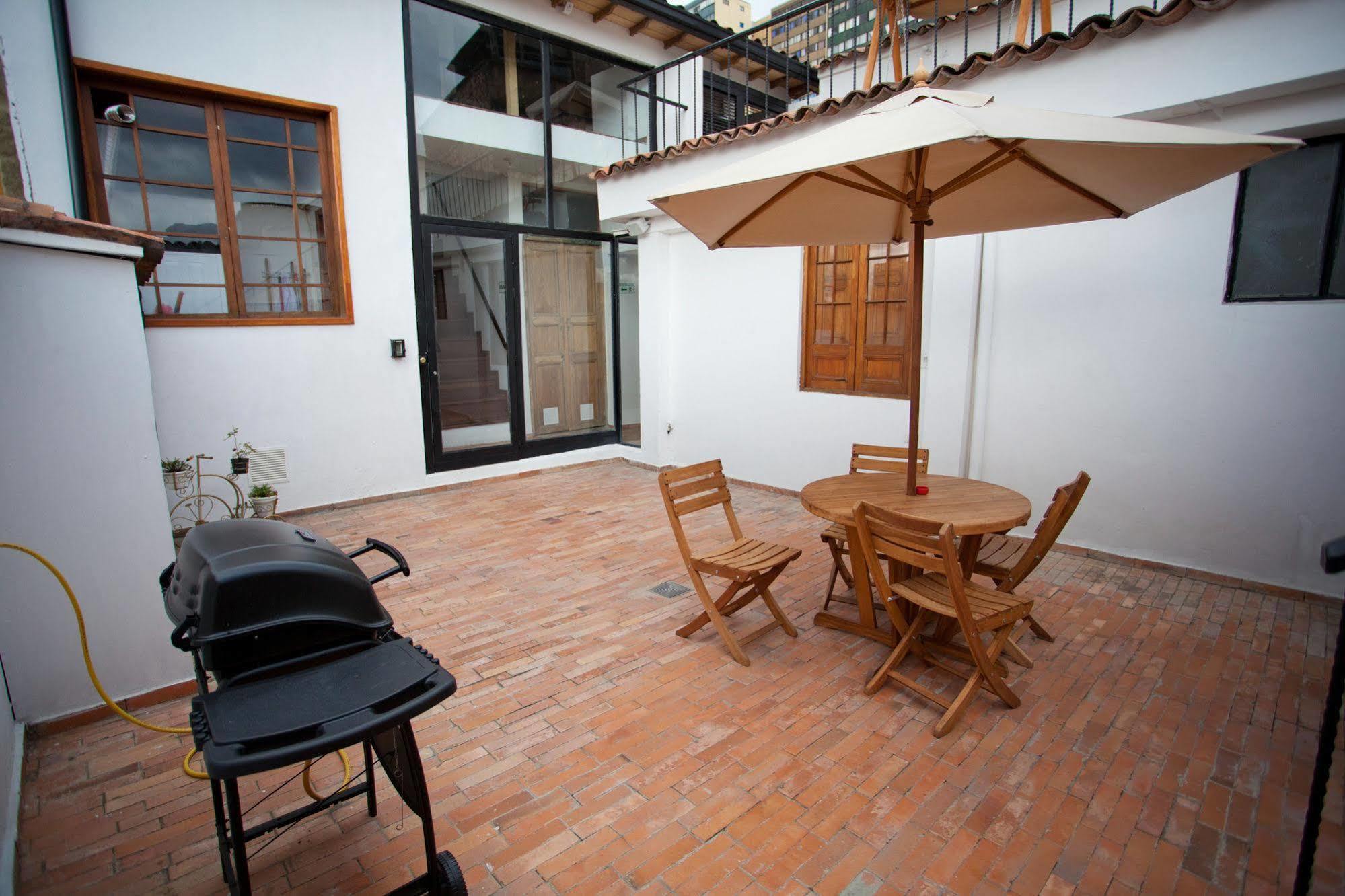 Arche Noah Boutique Hostel Bogota Exterior photo